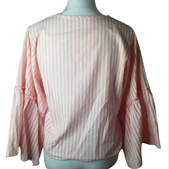 🦋Lavender Field Pinstripe Trumpet Sleeve Tie Front Top - Picture 4 of 6